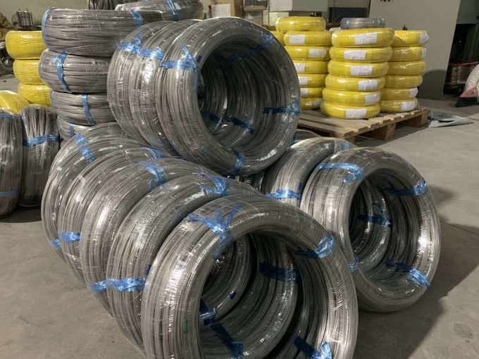 catégorie 5.5mm Q195 SAE1008 ASTM 5 du fil machine 302 d'acier inoxydable de 2mm